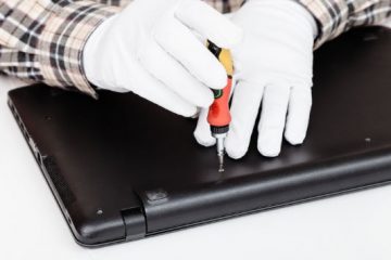 Riparazioni notebook smontaggio pc portatile supporto tecnico informatico